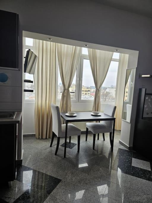 Nice Studio In The Heart Of City Bukurešť Exteriér fotografie